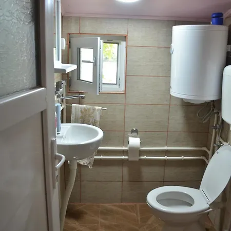 Negde Na Drini 1 باغينا باستا