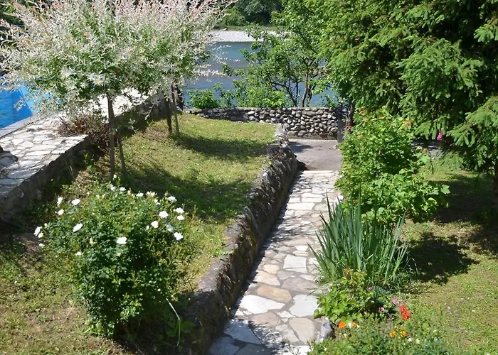 Negde Na Drini 1 펜션 바이나 바슈타