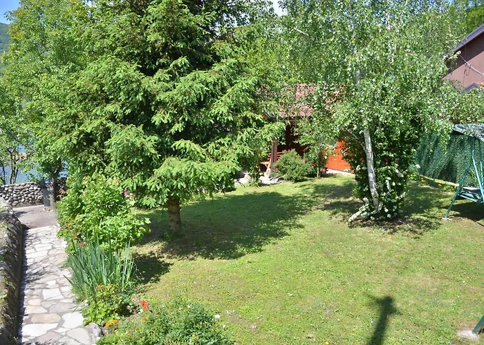 펜션 Negde Na Drini 1 바이나 바슈타