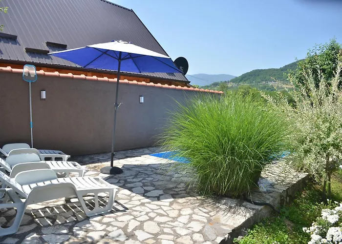 펜션 Negde Na Drini 1 *